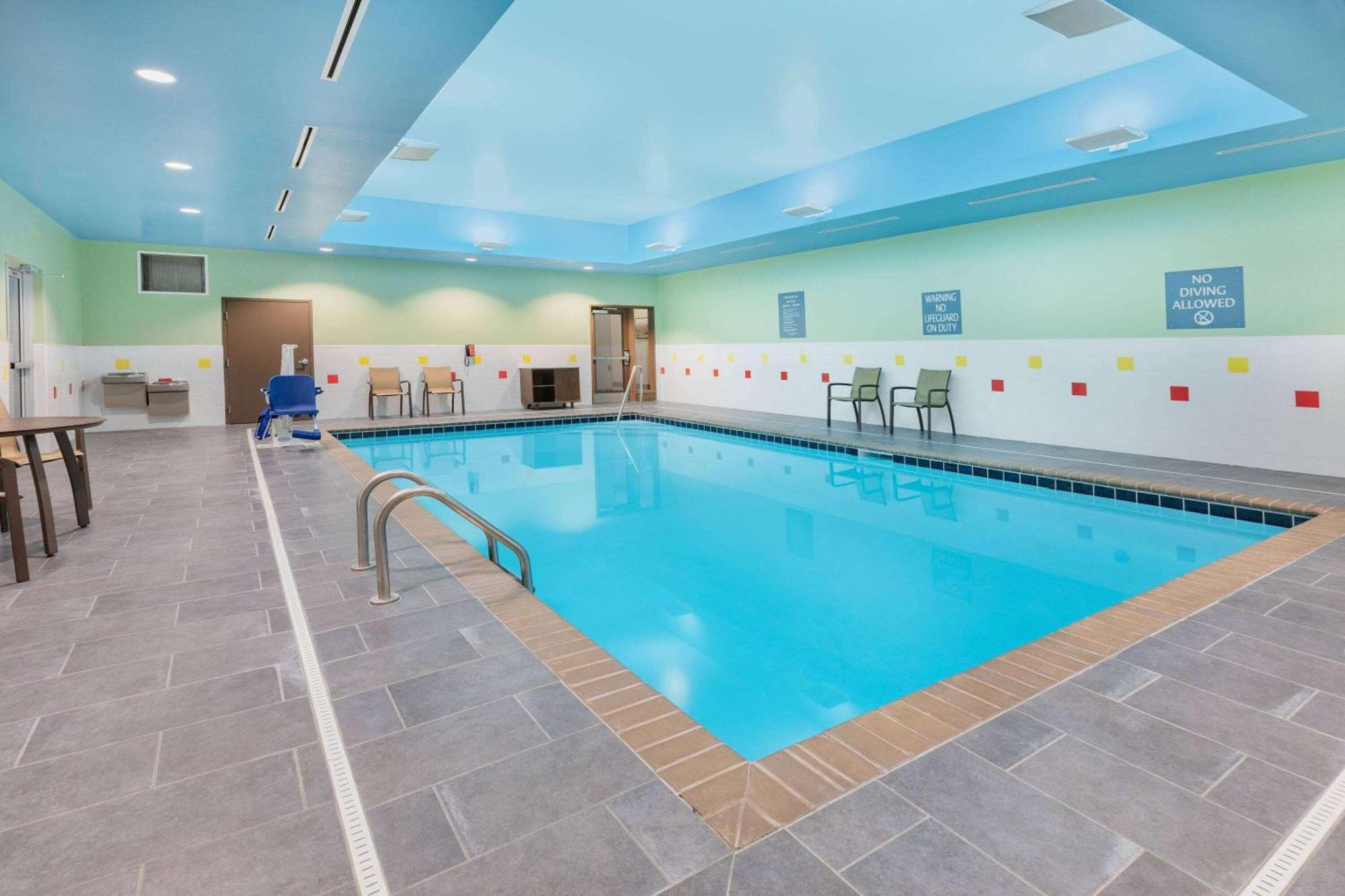 La Quinta Inn & Suites By Wyndham Jackson-Cape Girardeau Buitenkant foto