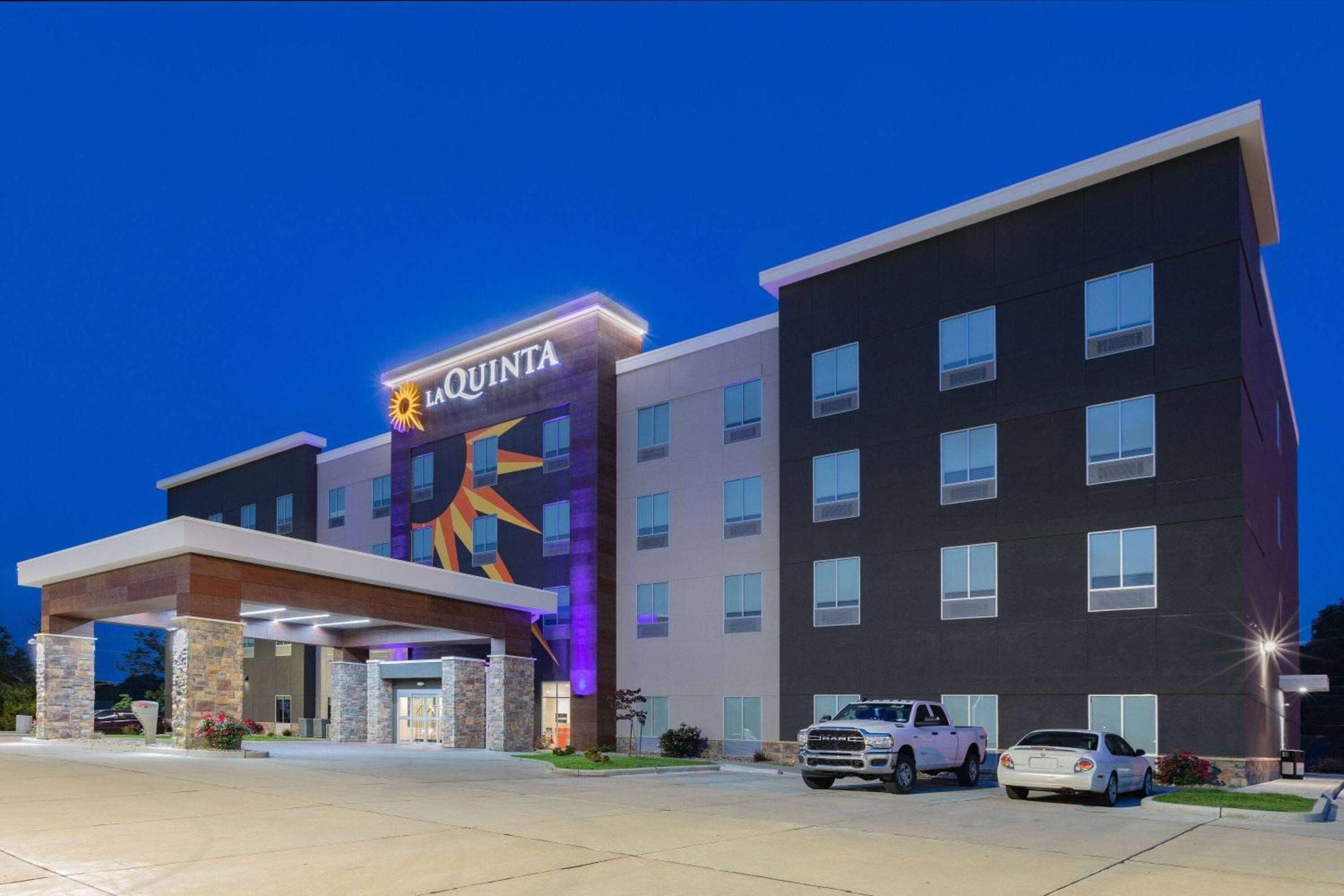 La Quinta Inn & Suites By Wyndham Jackson-Cape Girardeau Buitenkant foto