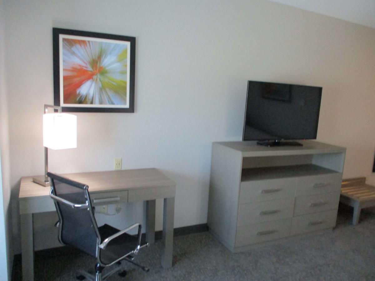 La Quinta Inn & Suites By Wyndham Jackson-Cape Girardeau Buitenkant foto